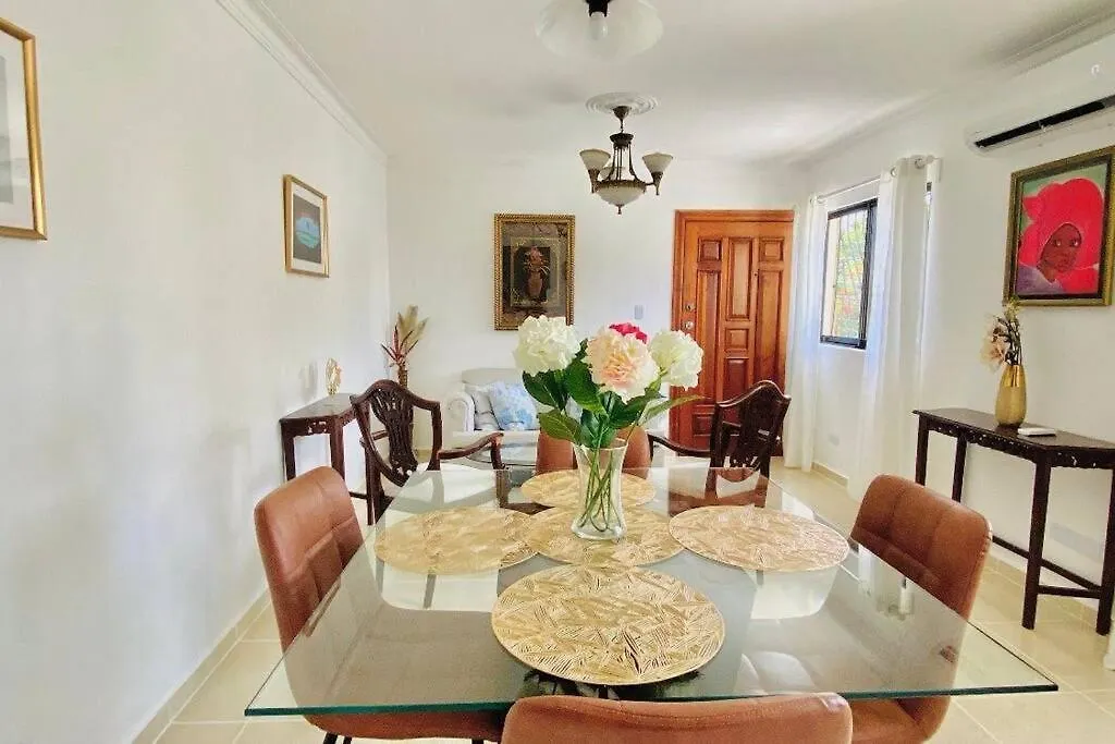 Apartmento En Los Restauradores 산토도밍고 아파트
