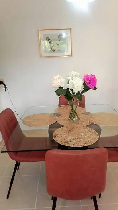 Apartmento En Los Restauradores 산토도밍고 아파트